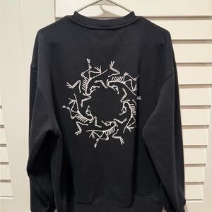 Arc'teryx NYC limited Black Crewneck Sweatshirt with Small Logo